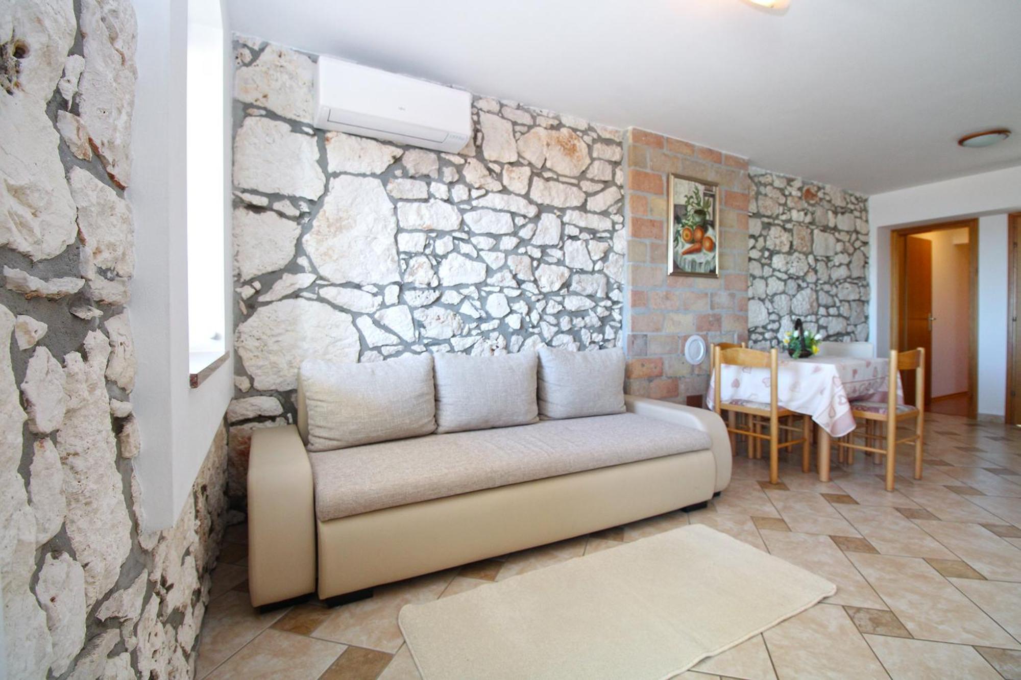 Apartments Kristina 1531 Pula Luaran gambar