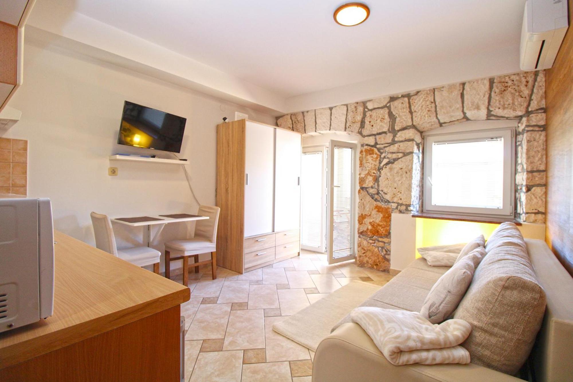Apartments Kristina 1531 Pula Luaran gambar
